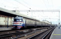 UZ ER2-696 leaves Zaporotzje (UA) station on its way from Sinel'nikovo (UA) to Tavrichesk (UA) on 21 April 2005.