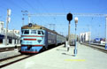 UZ ER1-62 arrives at Evpatoriya Kurort (UA) as passenger train 6647 from Simferopol (UA) on 26 April 2005.