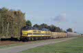 NMBS 5152+5103 with empty zinc ore train 49663 (Budel, NL - Antwerpen Lillo) at Geel, nov 2001